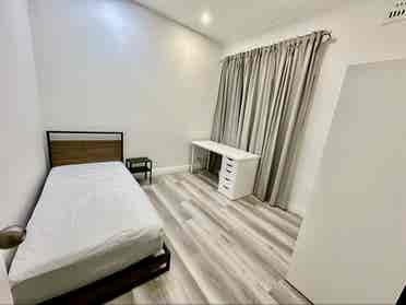 Maroubra house for students sharing