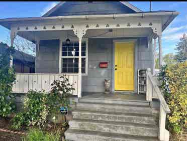 Looking for a place in SE Portland?