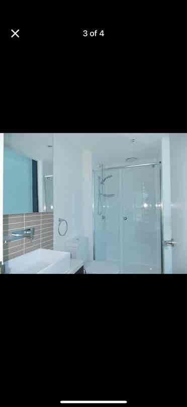 Ensuite in the heart of CBD