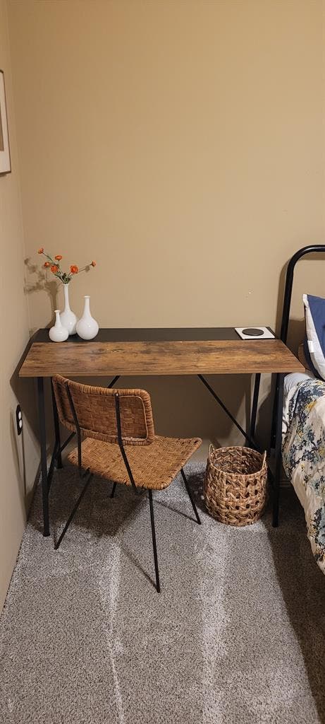 FURNISHED ROOM FOR RENT