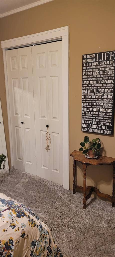 FURNISHED ROOM FOR RENT