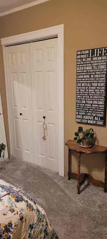 FURNISHED ROOM FOR RENT