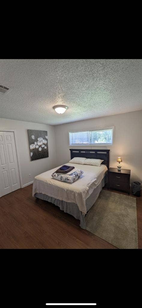 Rooms Available (Pascagoula)