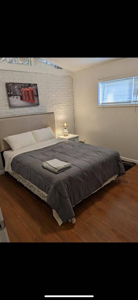 Rooms Available (Pascagoula)