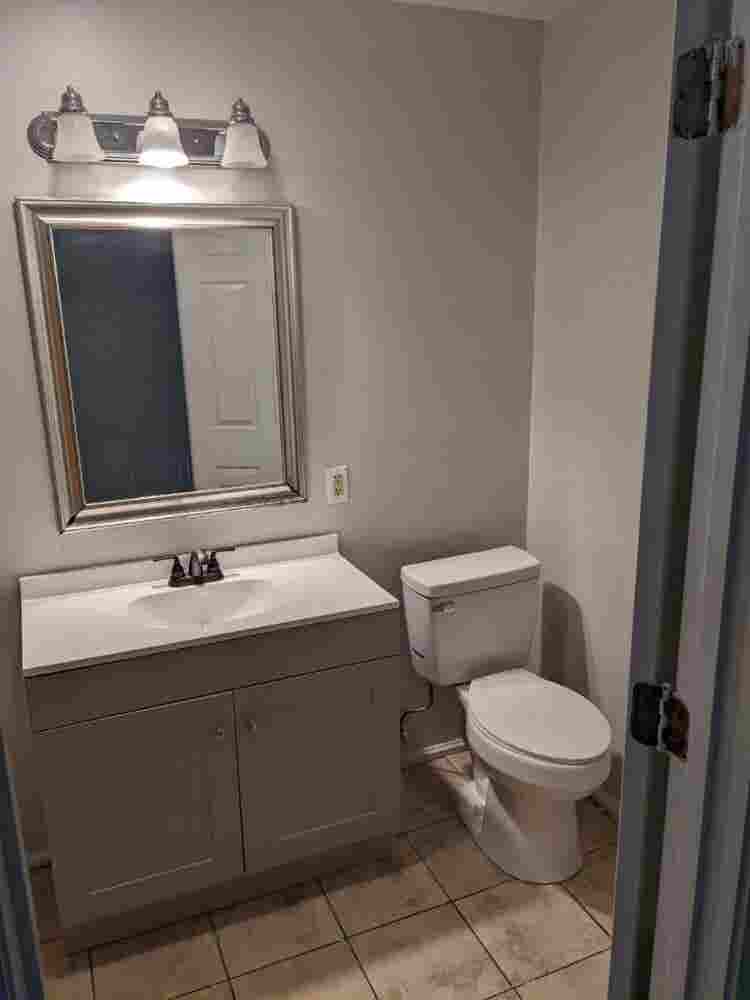 Rooms Available (Pascagoula)
