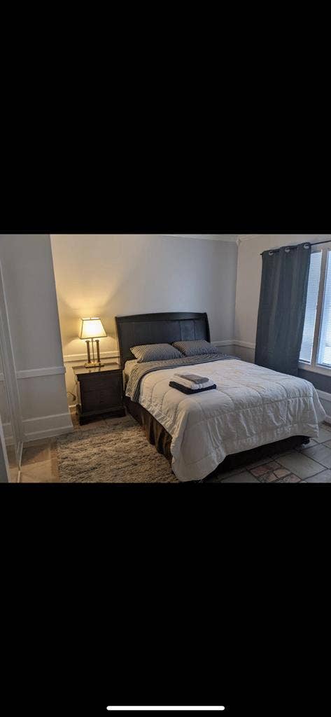 Rooms Available (Pascagoula)