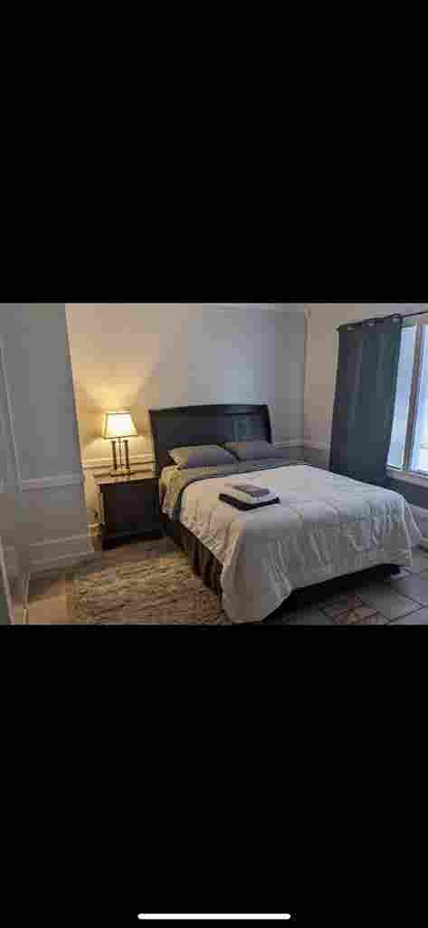 Rooms Available (Pascagoula)