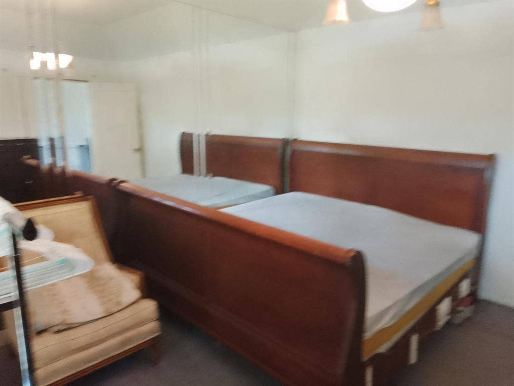 Furnished room, great neighborhood