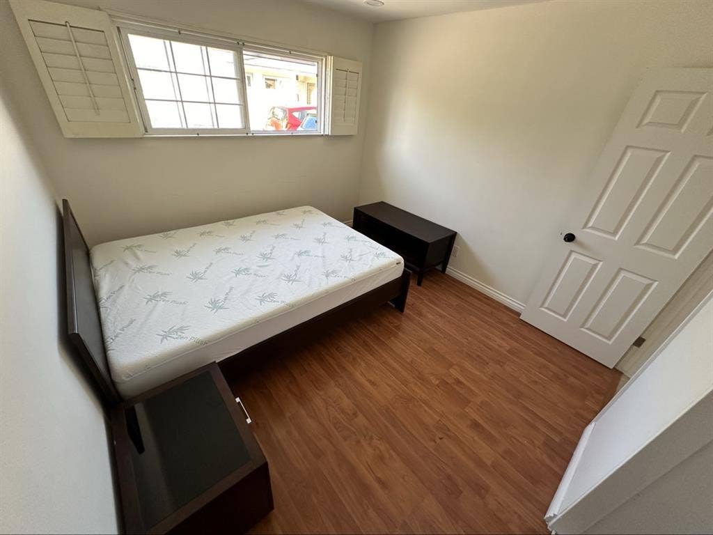 Room for rent