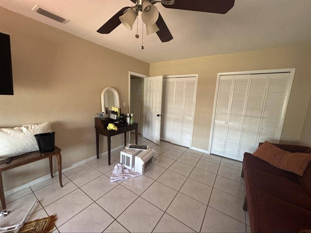 Room for rent in heart of Miami!