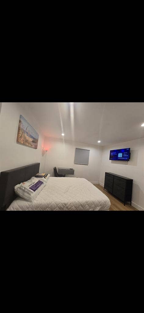 Room available in 4 Bdrm house.