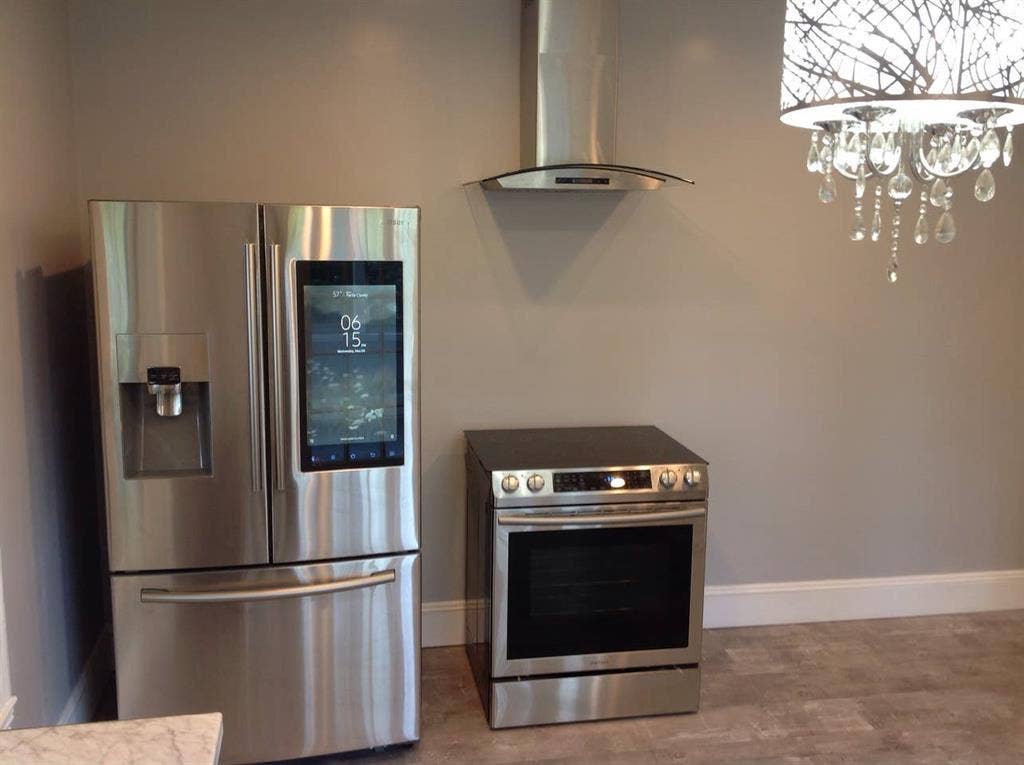 New - Lovely Modern Victorian Home