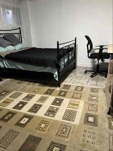 2 spacious private BR in 3BR suite