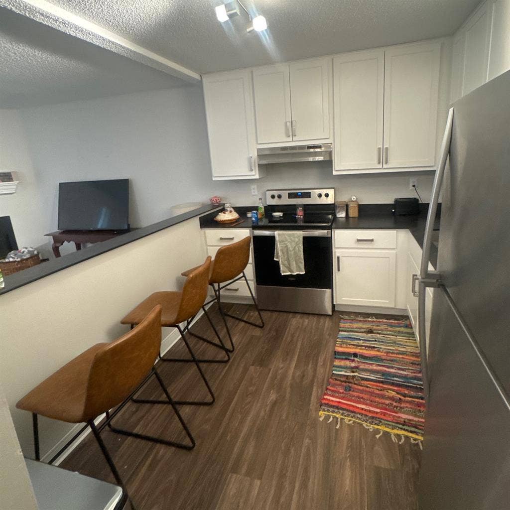 Looking for a roommate