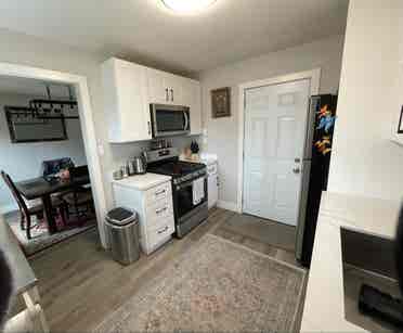 Room for Rent in Cozy 3BR House