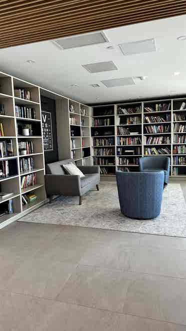 Summer Sublet May-Aug Bt