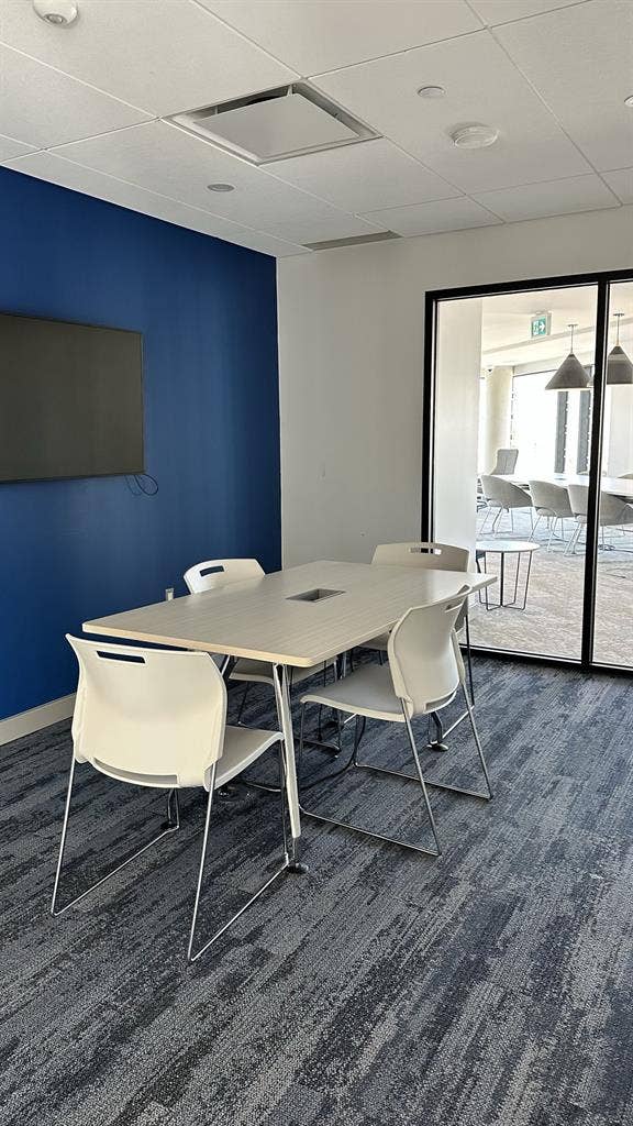 Summer Sublet May-Aug Bt