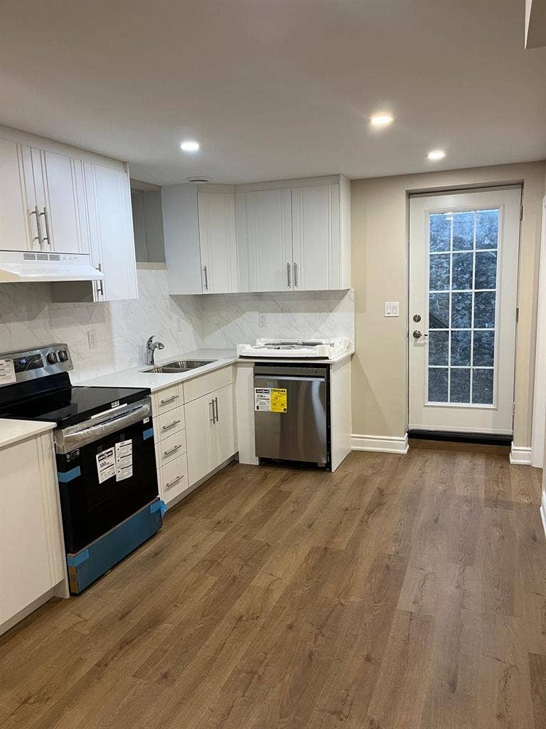 LEGAL BASEMENT APARTMENT