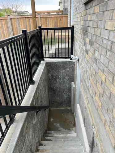 LEGAL BASEMENT APARTMENT