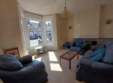 Room for couple or two boys/girls