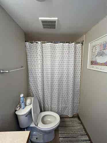 Looking for sublet!