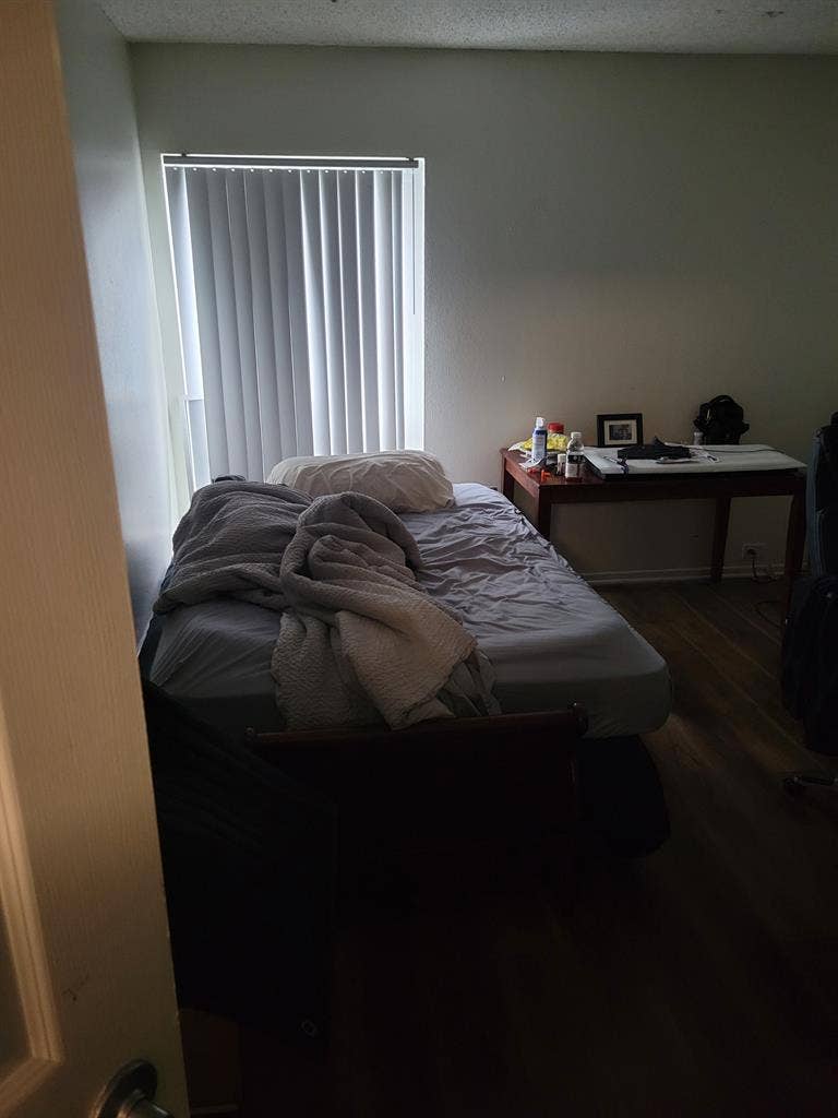 Room for rent in newport beach