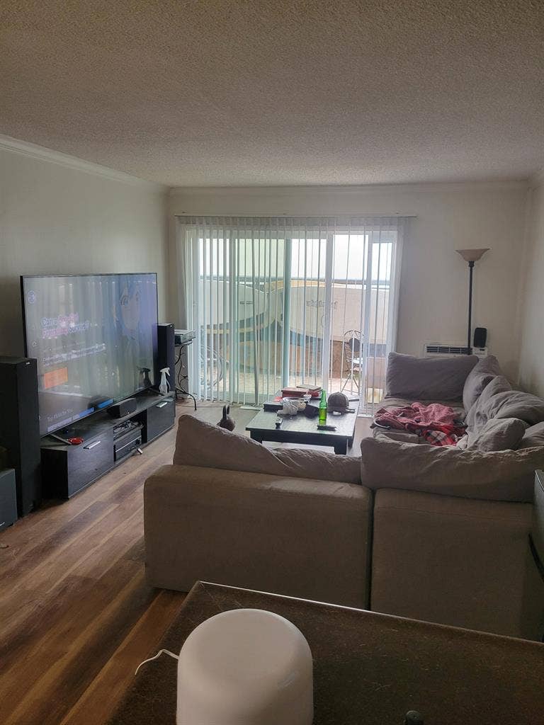 Room for rent in newport beach