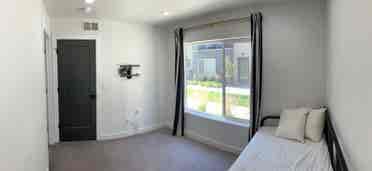 Private Ballpark Bedroom+Bathroom!