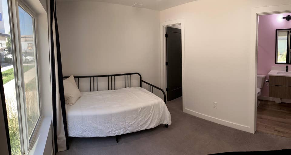 Private Ballpark Bedroom+Bathroom!