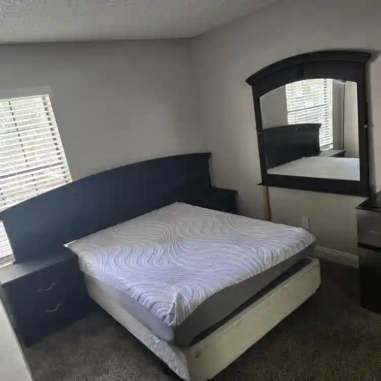 Fully Furnished Room for Rent
