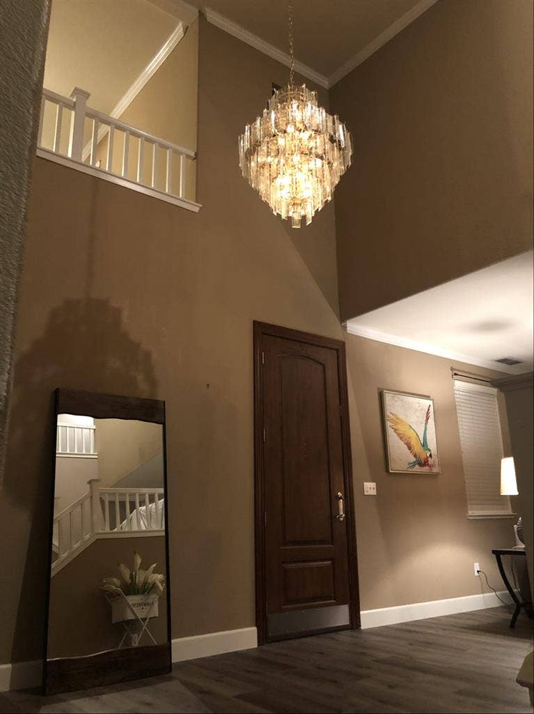 Room for rent in a big house.