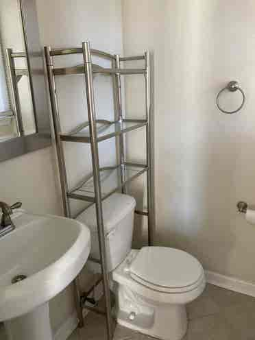 Middletown! Includes all utilities!