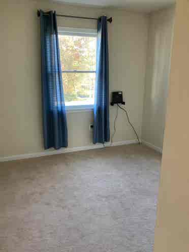 Middletown! Includes all utilities!