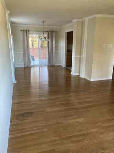 Middletown! Includes all utilities!