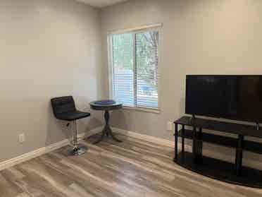 Room for Rent in a Cozy 3-Bedroom