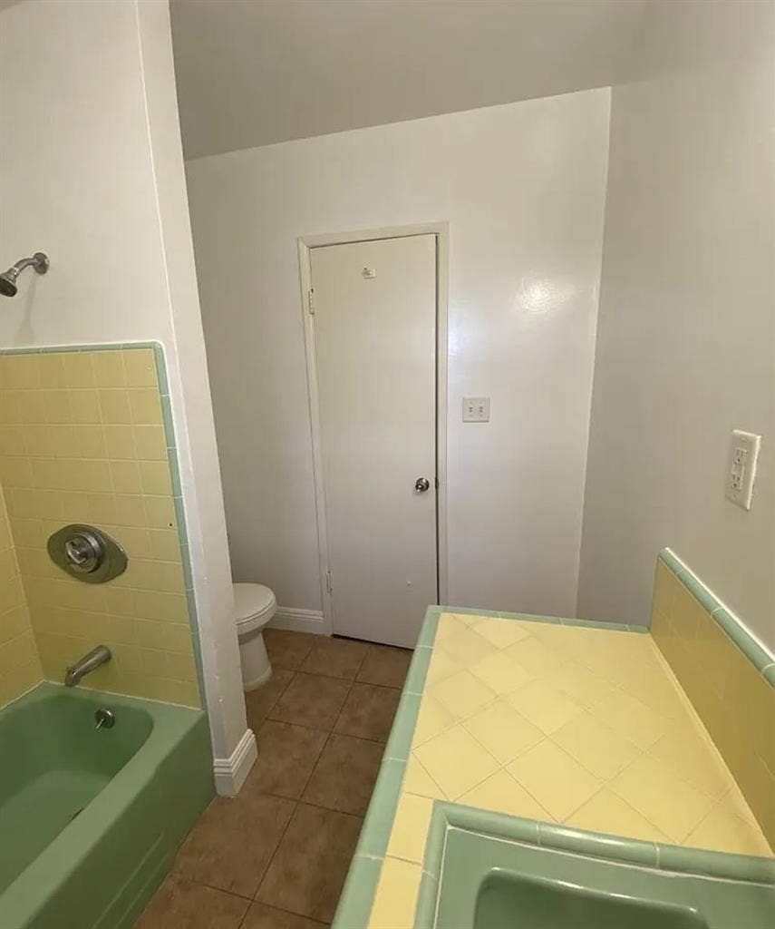 Walking distance from the beach!