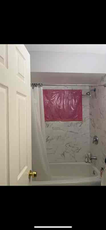 Private Room & Bath North Side