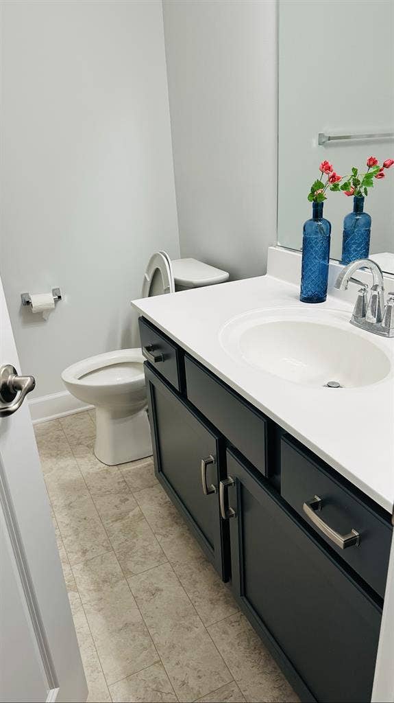 Spacious Bedroom for rent at Latham