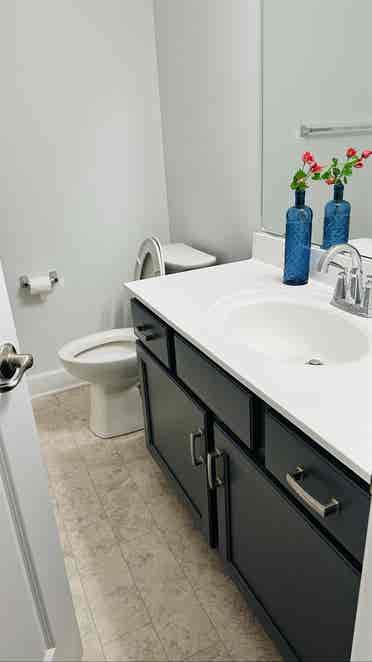 Spacious Bedroom for rent at Latham