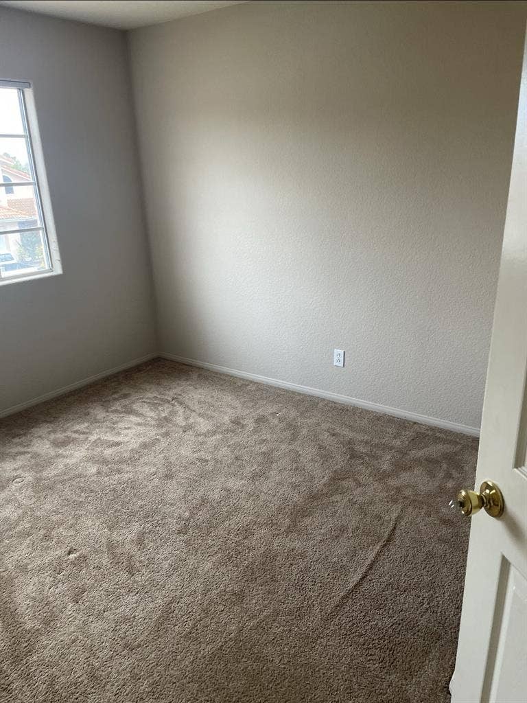 Room near Miracosta June 1st open