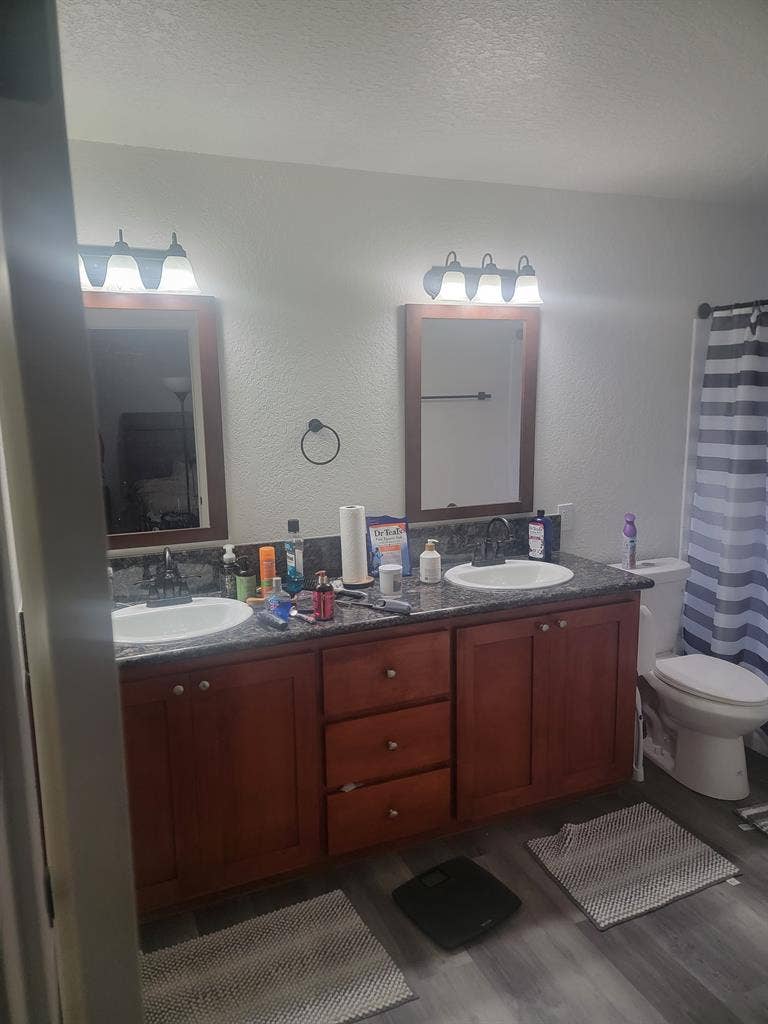 Master bedroom w/ private bathroom