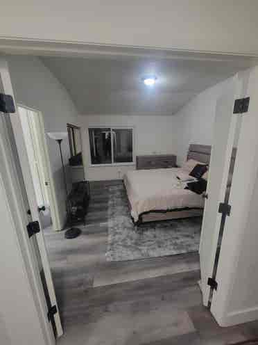 Master bedroom w/ private bathroom