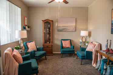 4 Rooms for Professionals