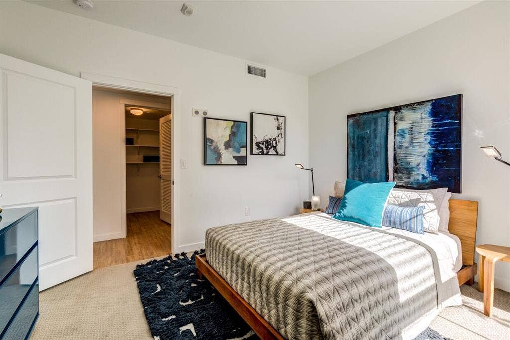 Fancy apartment room.