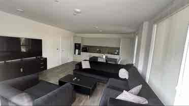 Ensuite room for renting in Acton