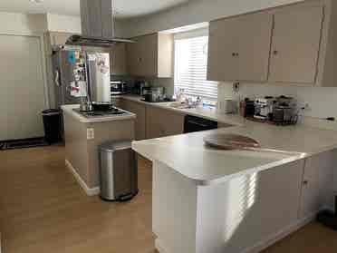 Room in home near Midtown Reno