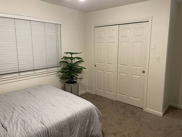 Room in home near Midtown Reno