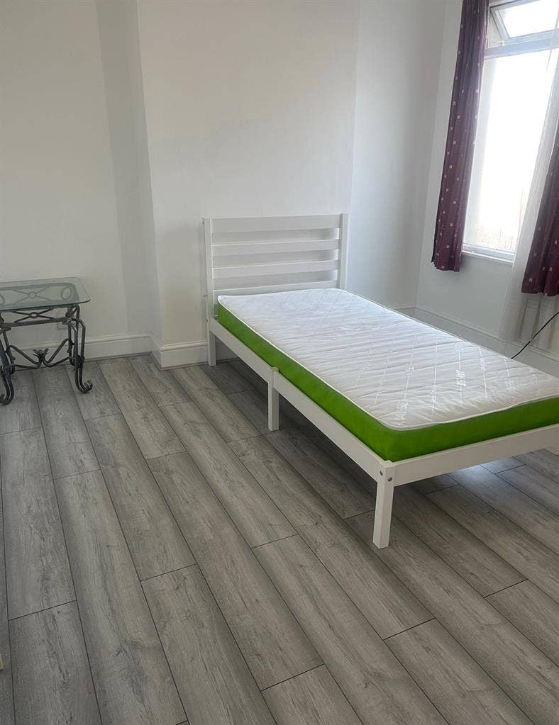 Double room available Plumstead
