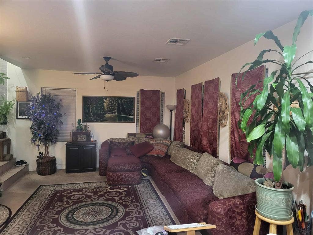 ROOM HAS BEEN RENTED