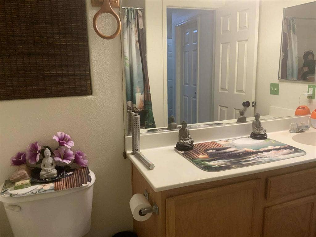 ROOM HAS BEEN RENTED